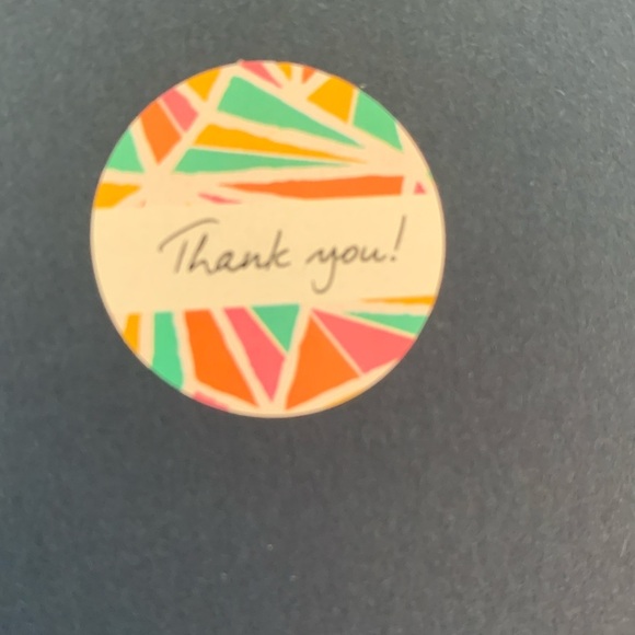 Thank You Sticker Labels 500 labels on roll. 1” Round NWT Triangle Shapes - Picture 2 of 5